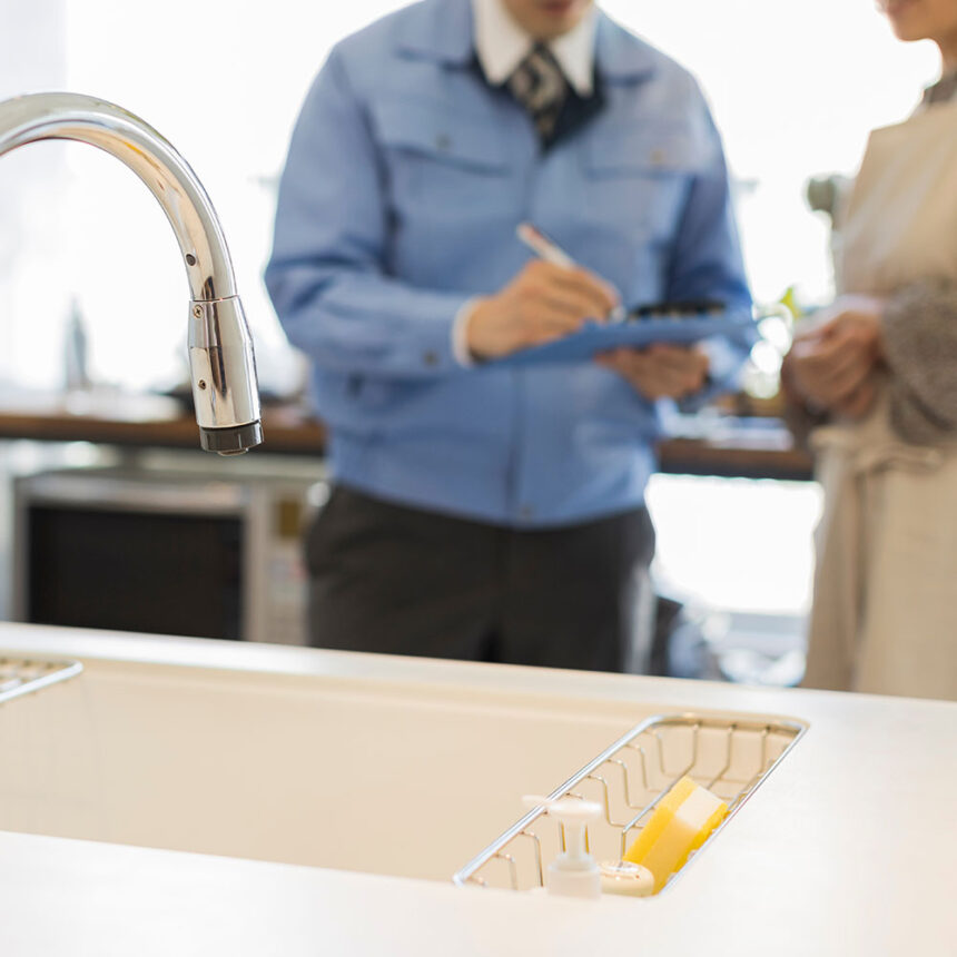 Receiving a free kitchen renovation consultation