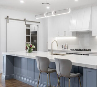 Blue and white luxury Perth kitchen in a Hamptons style